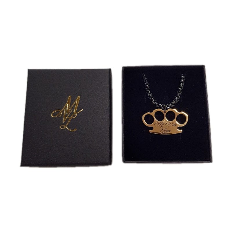 MVL Logo chain Black / Gold dans le coffret cadeau noir ouvert à côté du couvercle avec logo MVL