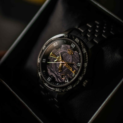 Montre-bracelet automatique MVL « AK47 » - carbone/noir