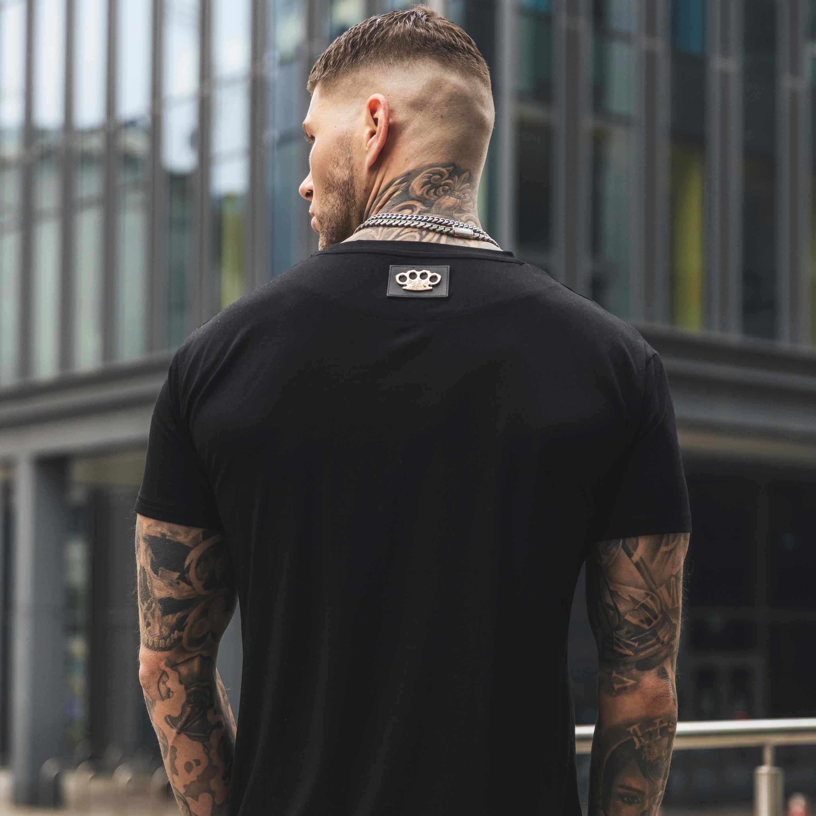Defend your values T-shirt - black